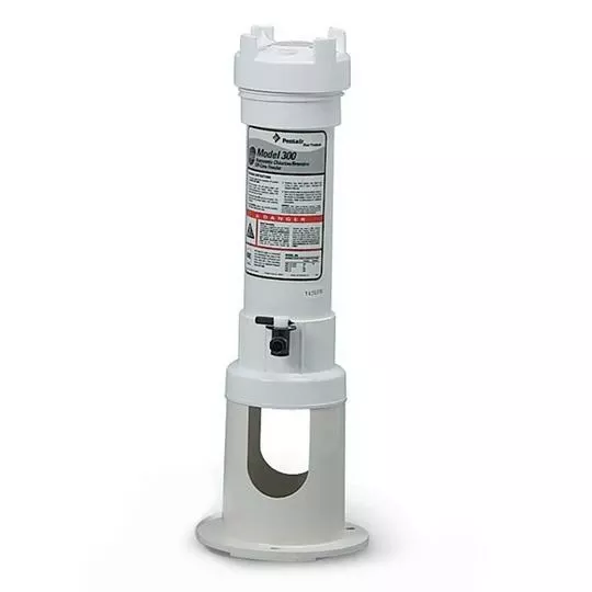 Pentair – Automatic Off-Line Double-Capacity Spa Chamber Chlorine/Bromine Feeder