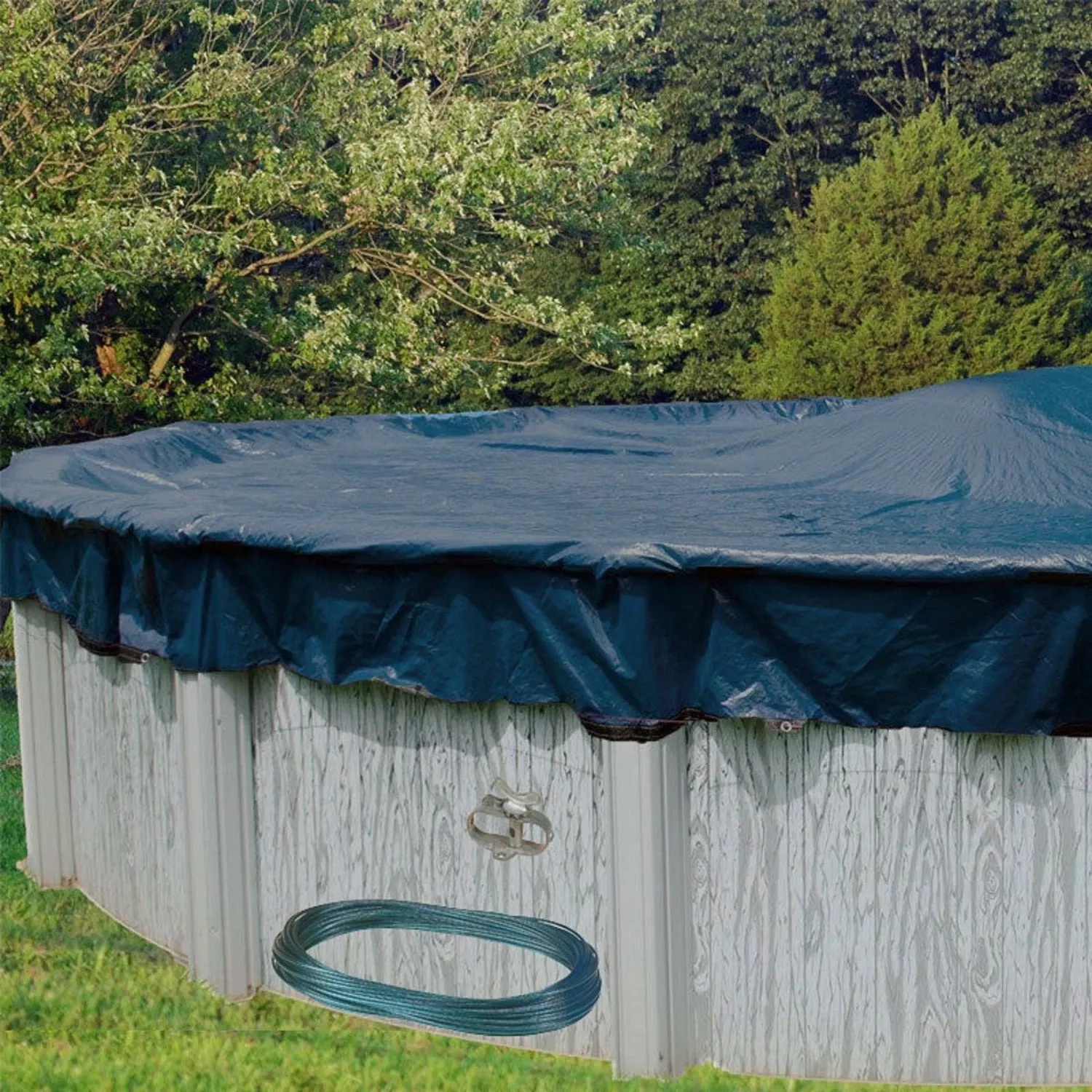 Polar 24′ Round Winter Pool Cover With 40 Cover Clips